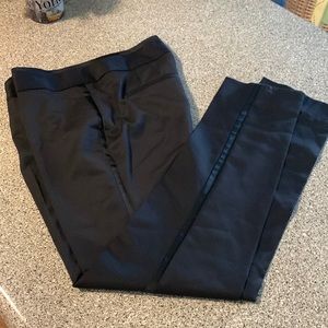 NWOT White House pure-Black Market Slim Ankle  size 4R dress-Pant